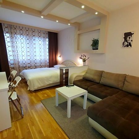 Apartment Oasis Belgrade Exterior photo